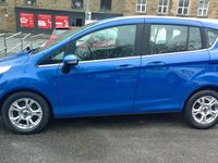 Used Ford B-MAX Zetec 105 HP (77 kW) 2015 Blue MPV