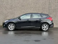 Used Ford Focus Zetec 125 HP (91 kW) 2011 Black Hatchback