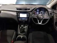 Used Nissan Qashqai N-Connecta 140 HP (102 kW) 2018 Black SUV