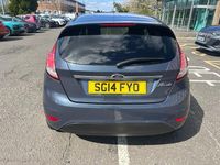 Begagnad Ford Fiesta Titanium 75 HK (55 kW) 2014 Grå Halvkombi