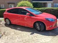 Used Ford Focus Zetec 2014 Red Hatchback