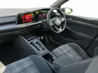 Begagnad VW Golf VIII GTD 200 HK (147 kW) 2022 Svart Halvkombi