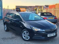 Used Vauxhall Astra 110 HP (80 kW) 2017 Black Estate