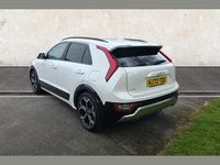 Used Kia Niro 139 HP (102 kW) 2022 White SUV