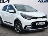 Used Kia Picanto X-Line 67 HP (49 kW) 2023 White Hatchback