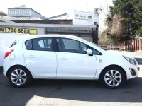 Usado Vauxhall Corsa Excite 65 HP (47 kW) 2014 Branco Citadino