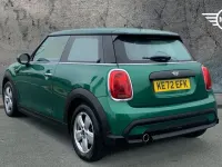 Usado Mini Cooper Classic 134 HP (98 kW) 2023 Verde Citadino