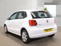 Usado VW Polo Match 70 HP (51 kW) 2013 Branco Citadino