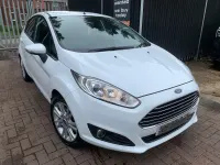 Used Ford Fiesta Zetec 2014 White Hatchback