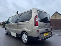 Używany Renault Trafic 2018 Beżowy Minivan