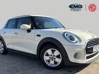 Begagnad Mini Cooper Classic 136 HK (100 kW) 2021 Vit Halvkombi