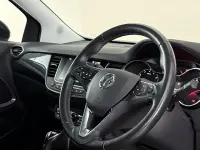 Begagnad Vauxhall Crossland Ultimate 120 HK (88 kW) 2021 Röd SUV