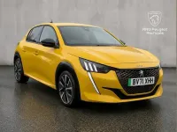 Used Peugeot e-208 Premium 100 kW (136 HP) 2022 Yellow Hatchback
