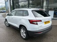 Used Skoda Karoq SE Technology 150 HP (110 kW) 2021 White SUV