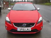 Used Volvo V40 R-Design 120 HP (88 kW) 2015 Red Hatchback