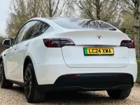 Used Tesla Model Y Long Range AWD 378 kW (514 HP) 2024 White SUV
