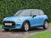 Used Mini Cooper Classic 136 HP (100 kW) 2018 Blue Hatchback