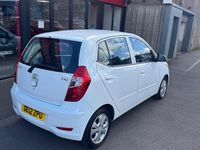 Usado Hyundai i10 Active 85 HP (62 kW) 2012 Branco Citadino