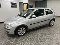 Used Vauxhall Corsa 80 HP (58 kW) 2005 Silver Hatchback
