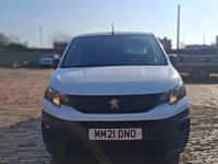 Used Peugeot Partner 131 HP (96 kW) 2021 White MPV