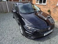 Used Fiat Tipo Easy Plus 120 HP (88 kW) 2018 Black Hatchback