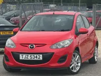 Used Mazda 2 84 HP (61 kW) 2012 Red Hatchback