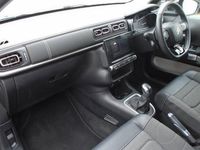 Używany Citroën C3 PureTech 83 KM (61 kW) 2022 Czarny Hatchback