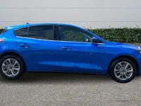 Used Ford Focus Titanium 125 HP (91 kW) 2023 Blue Hatchback