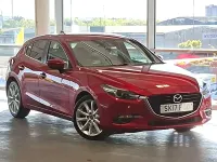 Usado Mazda 3 Inclusive 120 CV (88 kW) 2017 Rojo Utilitario