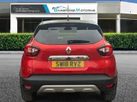 Used Renault Captur Dynamique 120 HP (88 kW) 2018 Red and black SUV