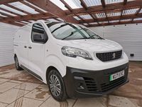 Used Peugeot e-Expert 100 kW (136 HP) 2021 White Van