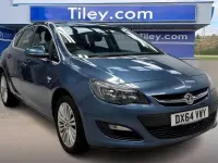 Used Vauxhall Astra Excite 115 HP (84 kW) 2014 Blue Hatchback