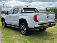 Begagnad VW Amarok Style 202 HK (148 kW) 2023 Röd Pickup