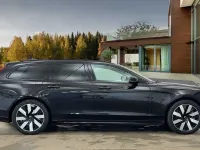 Second-hand Volvo V90 Plus 345 CP (253 kW) 2025 Negru Break