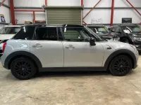 Begagnad Mini Cooper Hatch 2016 Vit Halvkombi