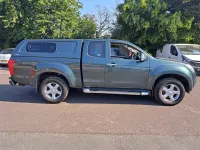 Used Isuzu Pick up 161 HP (118 kW) 2015 Green Pickup