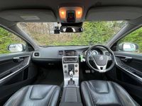 Used Volvo V60 R-Design 190 HP (139 kW) 2012 White Estate