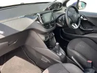 Used Peugeot 208 Active 82 HP (60 kW) 2017 Blue Hatchback