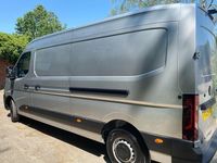 Nowe Renault Master 148 KM (108 kW) 2025 Srebrny Van