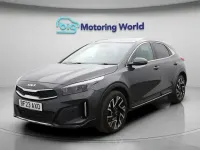 Usado Kia XCeed 160 HP (117 kW) 2023 Cinzento SUV