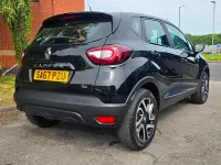 Used Renault Captur Dynamique 90 HP (66 kW) 2017 Black SUV