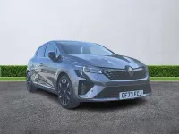 Usado Renault Clio V Techno 143 CV (105 kW) 2024 Gris Utilitario