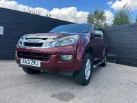 Used Isuzu D-Max 2013 Red Pickup