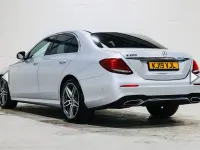 Usado Mercedes E200 AMG line 184 HP (135 kW) 2019 Prateado Sedan