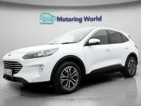 Usado Ford Kuga Titanium 190 HP (139 kW) 2021 Branco SUV
