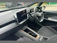 Used Cupra Born e-Boost 169 kW (231 HP) 2025 White Hatchback