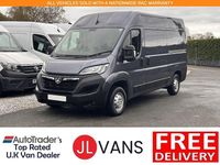 Second-hand Vauxhall Movano 140 CP (102 kW) 2023 Gri