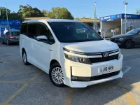 Begagnad Toyota Noah 2025 Vit