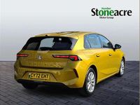 Second-hand Vauxhall Astra Design Edition 130 CP (95 kW) 2023 Galben Hatchback