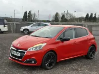 Used Peugeot 208 Allure 82 HP (60 kW) 2015 Orange Hatchback